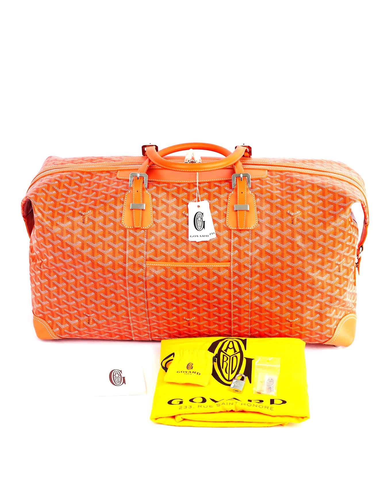 Goyard Orange Goyardine Boeing 55 Duffle Bag | ELUXE STORE Elegance du luxe
Year and Stamp:
2025 /
Color:
Orange Goyardine
Hardware:
Silver
Leather or Material:
Canvas and Leather
Condition:
New, never used, has slight imperfections from storage at two corners.
Dimensions:
55 x 32 x 25cm
Packaging:
Stickers, Dustbag, and Lock and Keys
