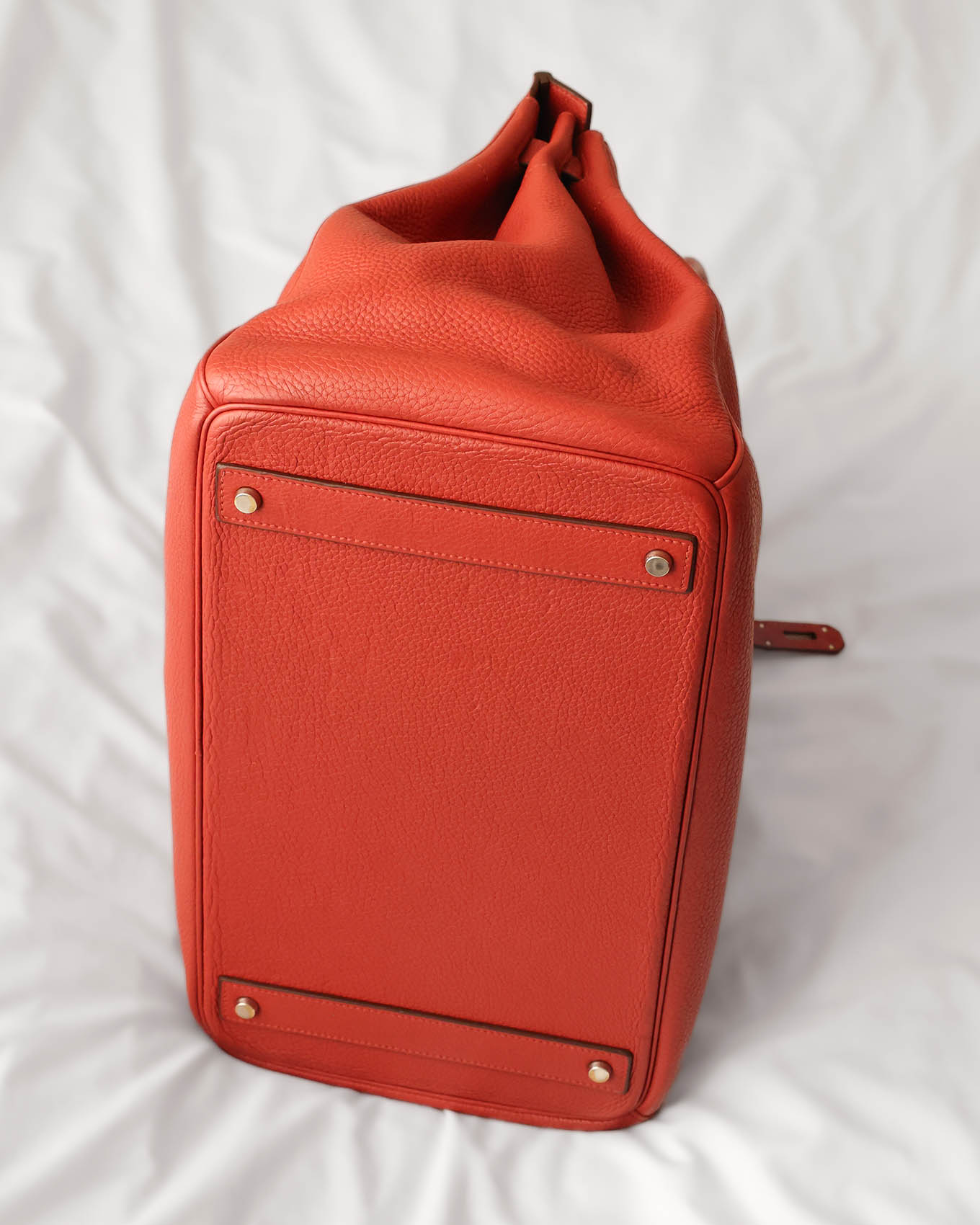 Bottom view Hermès HAC 40 Rouge Casaque Togo 2009