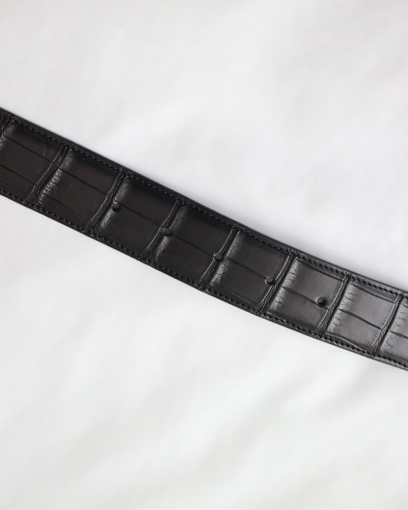 Bottega Veneta Mens Matte Black Crocodile Skin Belt