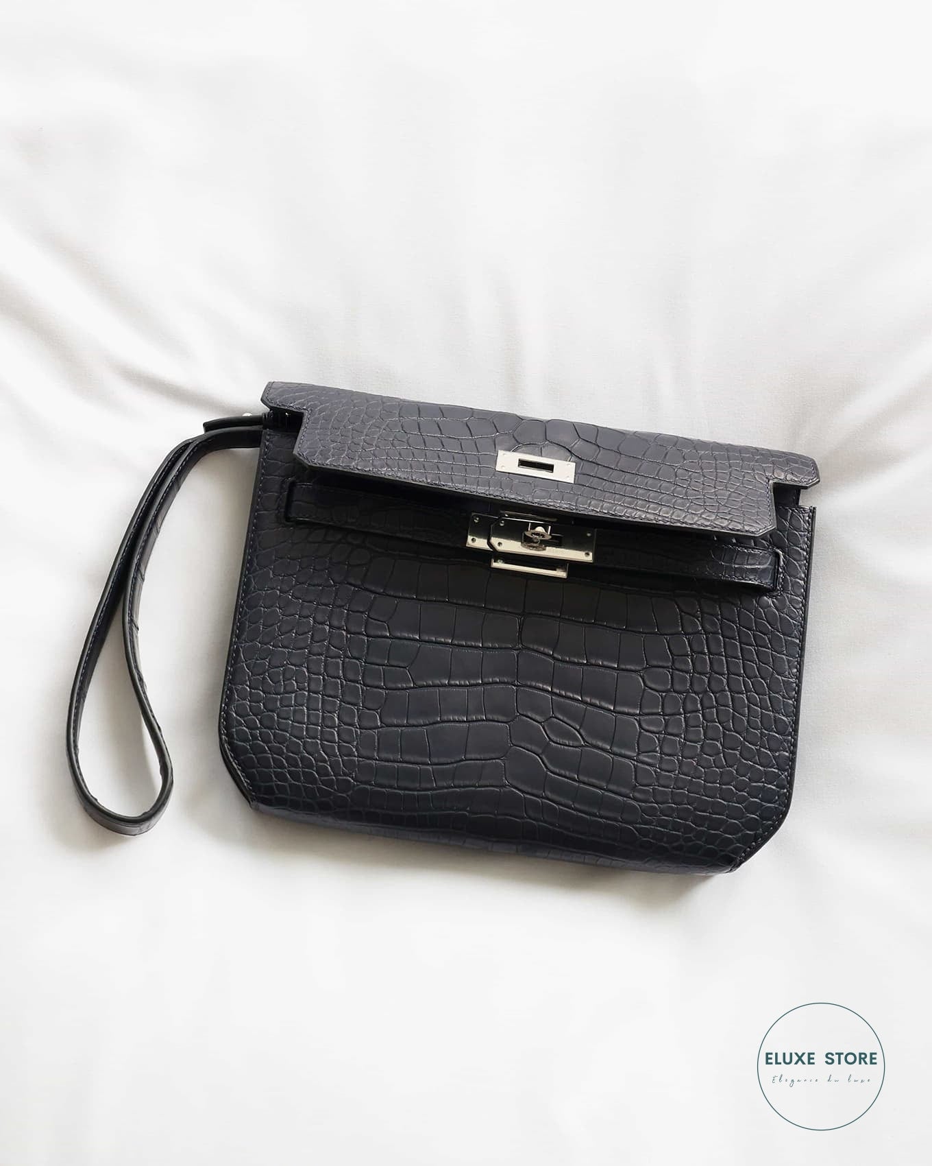 Hermès Kelly Depeche 25 Blue Nuit Matte Alligator Pochette Crocodile Skin Clutch Bag | ELUXE STORE