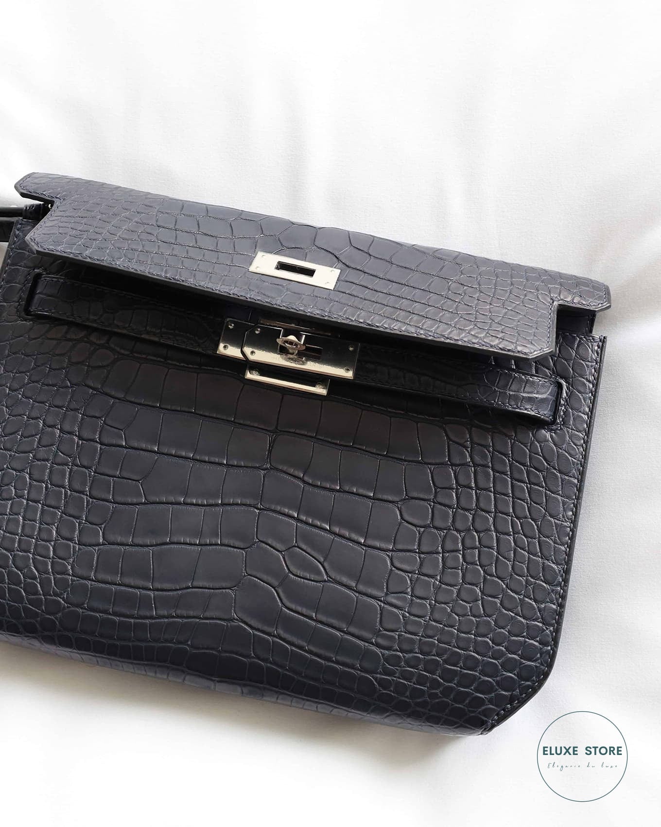 Hermès Kelly Depeche 25 Blue Nuit Matte Alligator Pochette Crocodile Skin Clutch Bag | ELUXE STORE