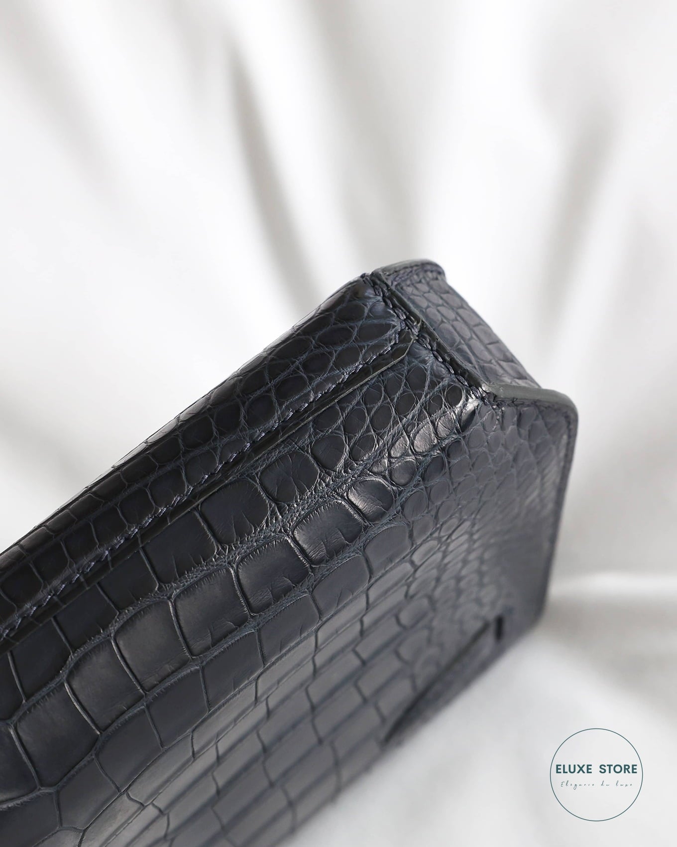 Hermès Kelly Depeche 25 Blue Nuit Matte Alligator Pochette Crocodile Skin Clutch Bag | ELUXE STORE