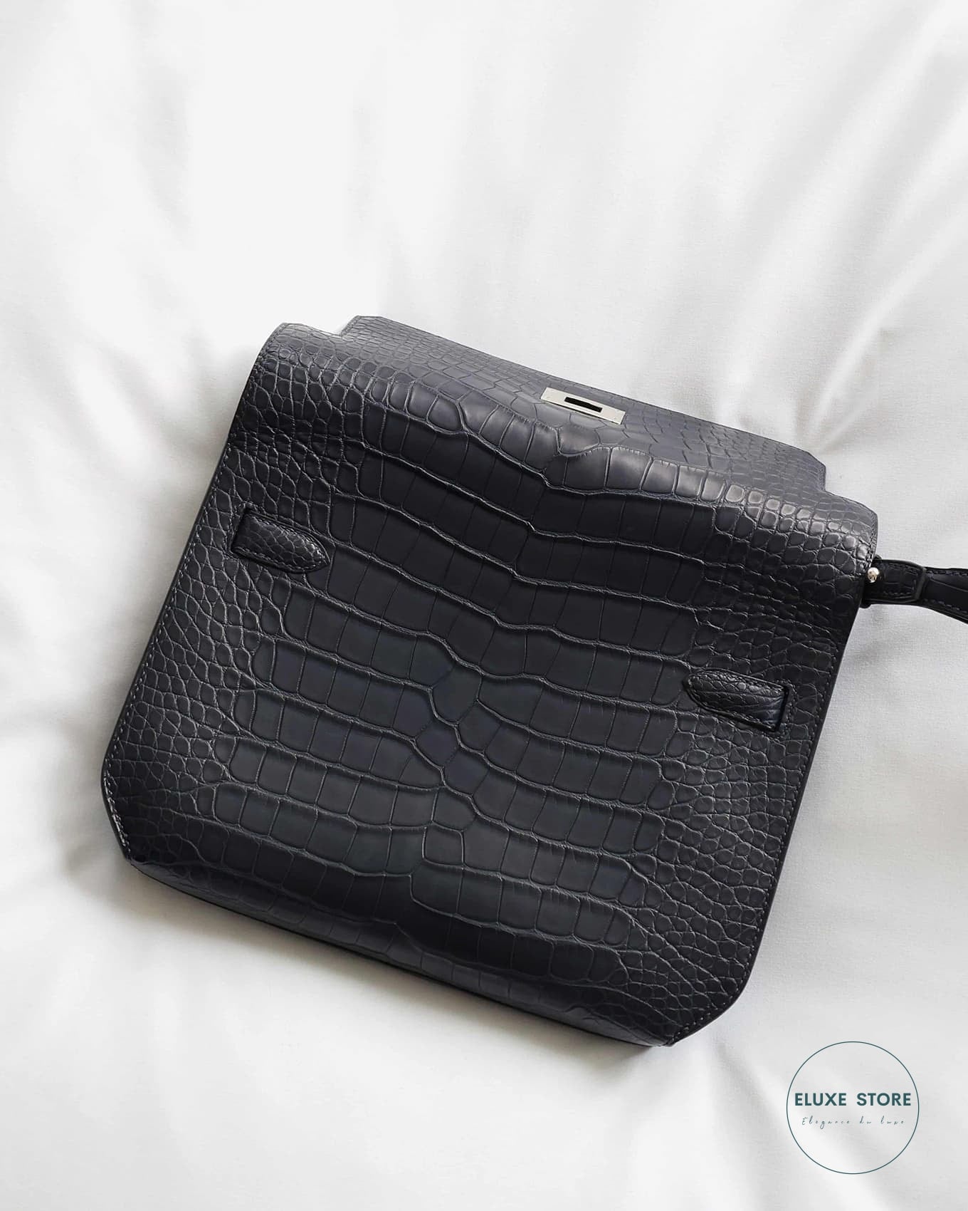 Hermès Kelly Depeche 25 Blue Nuit Matte Alligator Pochette Crocodile Skin Clutch Bag | ELUXE STORE