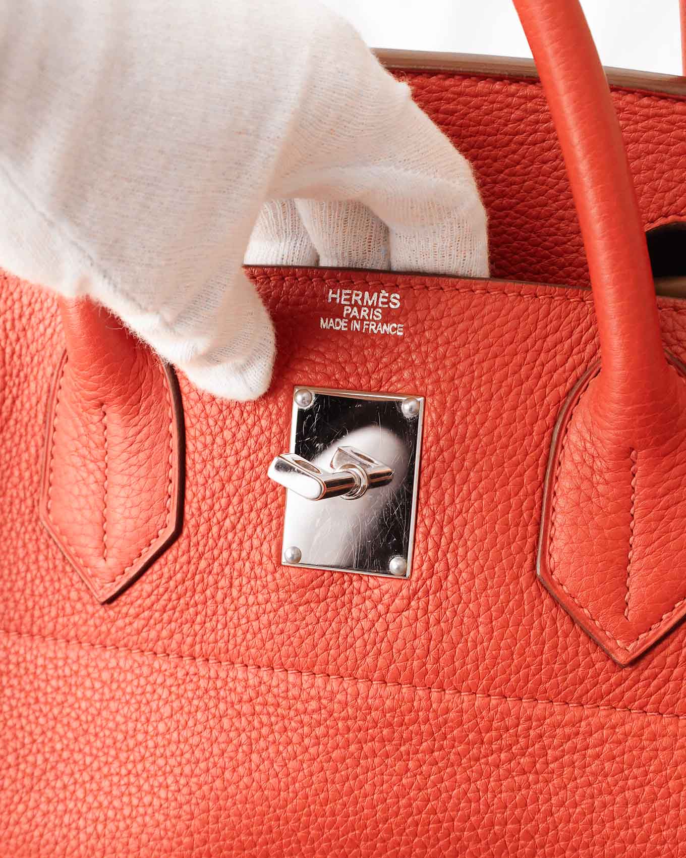 Hardware detail Hermès HAC 40 Rouge Casaque Togo PHW turn-lock