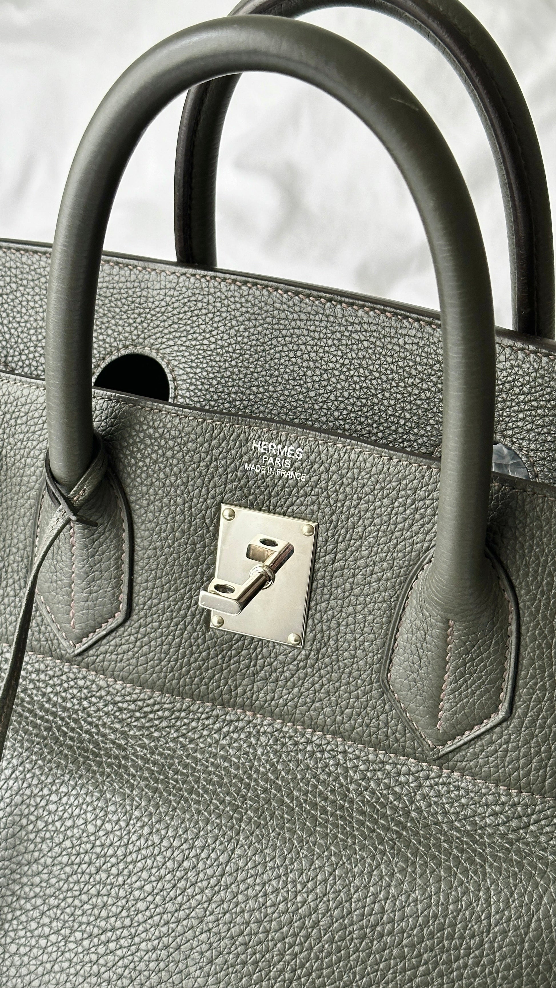 Hermès HAC Haut à Courroies 40 Khaki Green Togo 2012 | ELUXE STORE | Shop pre-loved Hermes