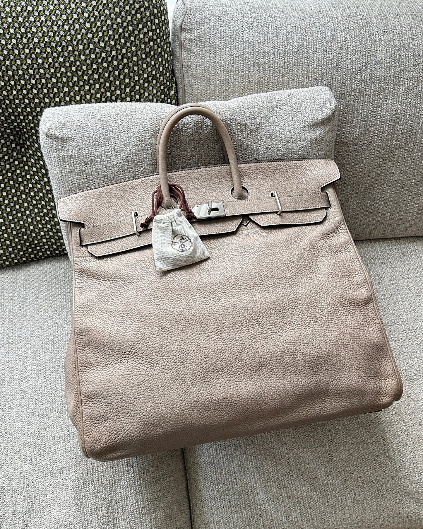 Hermès Birkin HAC Haut à Courroies 50 Gris Tourterelle Togo from 2010 | ELUXE STORE
