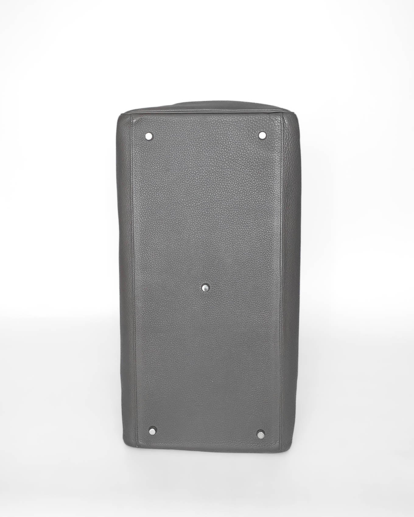 Hermès Kelly 50 Voyage Gris Etain Clémence 2018 bottom view