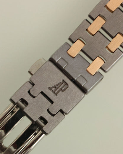 Audemars Piguet Royal Oak 59102TR Tantalum & Rose Gold 25mm Quartz circa 1989