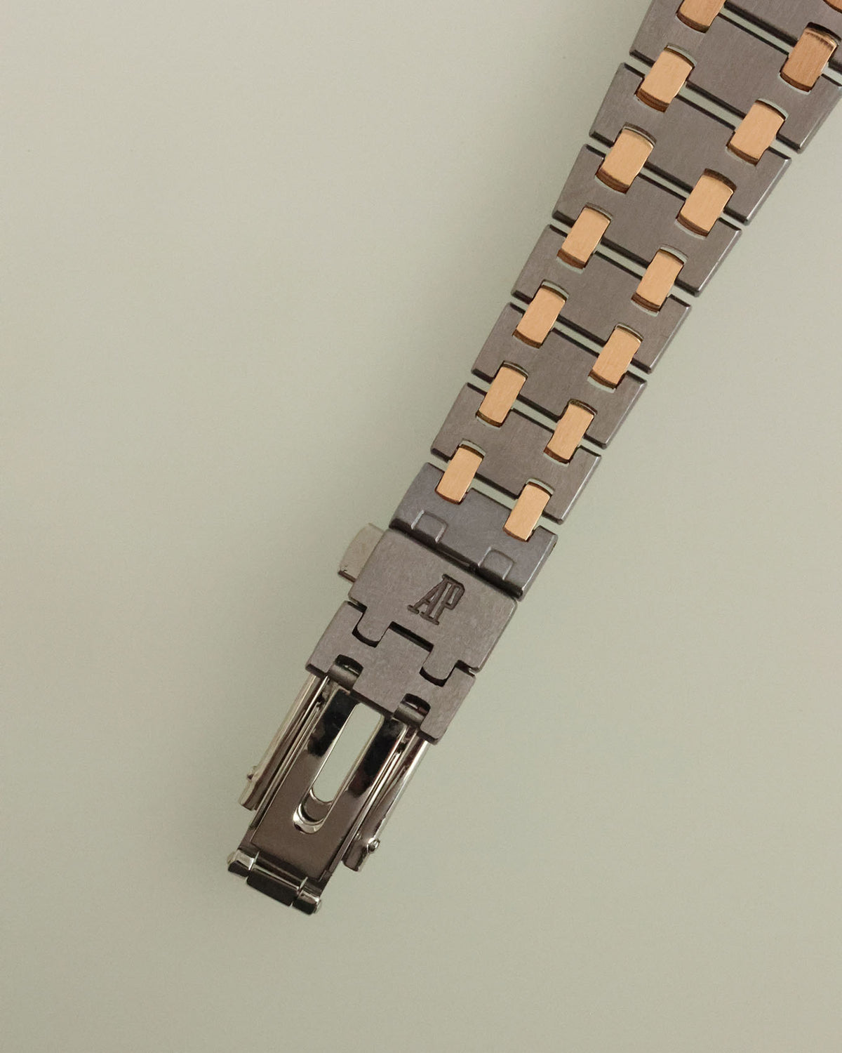 Audemars Piguet Royal Oak 59102TR Tantalum & Rose Gold 25mm Quartz circa 1989