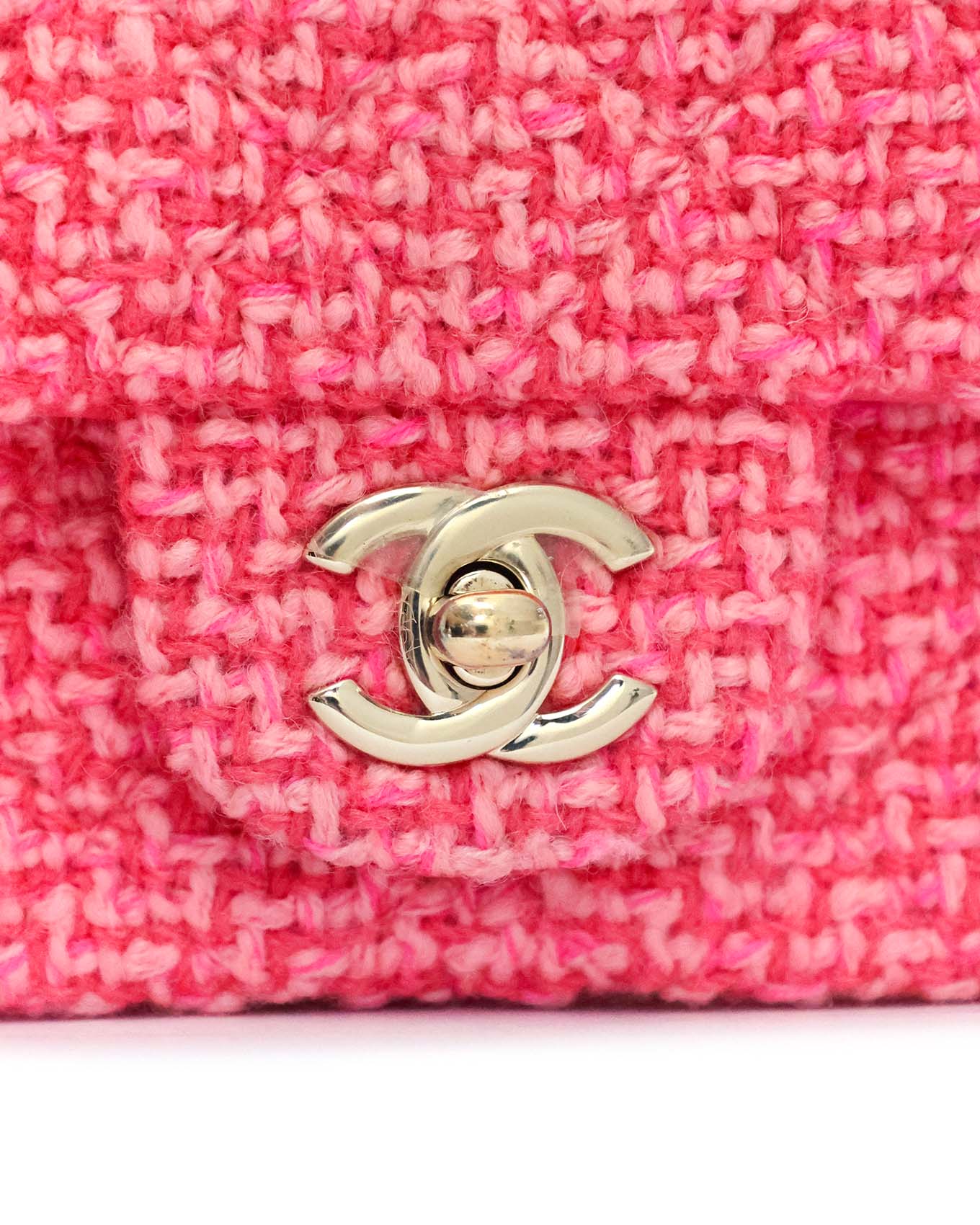 Chanel Mini Classic Flap Pink Knit 2022 Chanel CC Turn Lock Detail