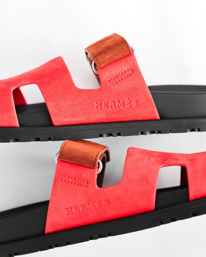 Side view Hermès Chypre Rouge Cinetique strap detail