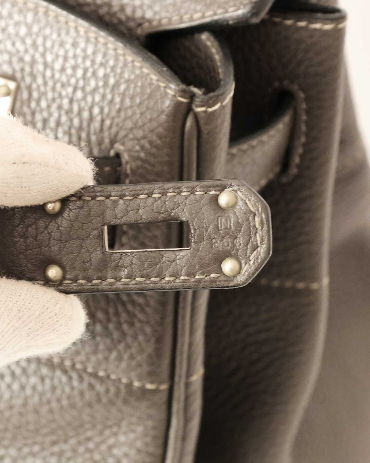 Hermès HAC Haut à Courroies 40 Gris Etain Togo 2010 - strap keeper detail - image 15